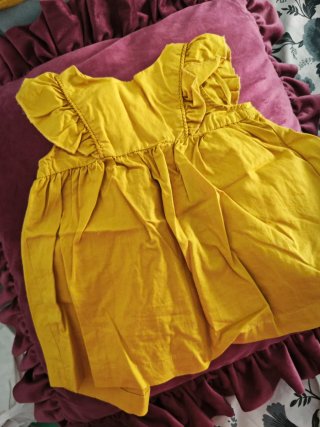 Vestido y braguita bebé Kiabi mostaza 3m