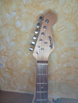 Guitarra Eléctrica y Amplificador