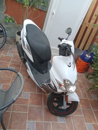 Yamaha Jog RR refrigerada por agua