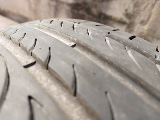 Pneumatico Pirelli POWERGY 215/60 R17