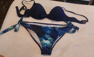 Bikini azul y verde nuevo