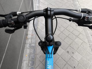 Bicicleta BTWIN azul montaña