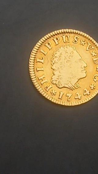 Moneda Medio Escudo Oro 1744