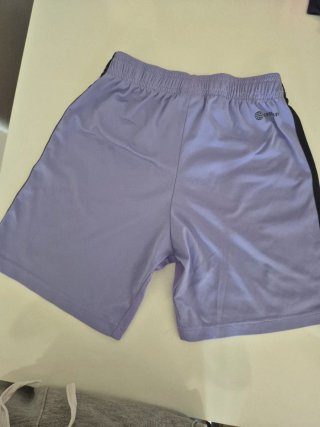 Pantalón corto Adidas Real Madrid T. 9-10 años