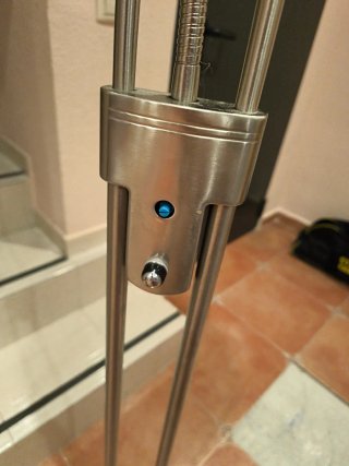 Lámpara de pie moderna metal y cristal