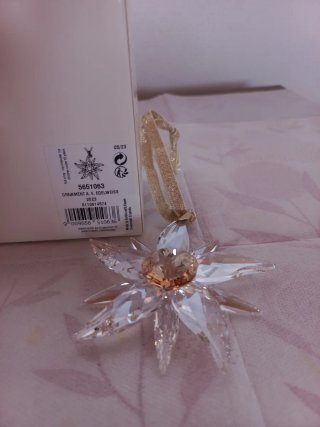 Adorno Swarovski Flor Edelweiss SCS Ed. Especial