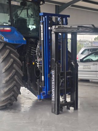 ALQUILER tractor New Holland T5 120 con apero..