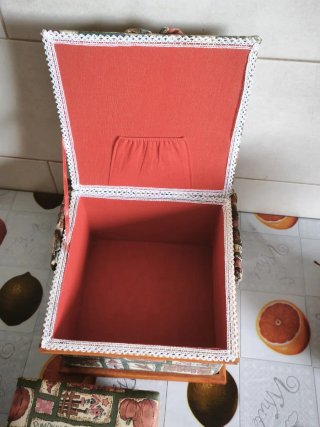 2 Caja de costura vintage con asa