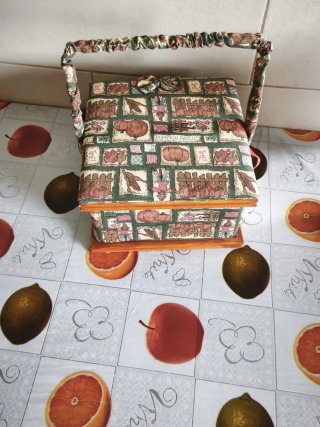 2 Caja de costura vintage con asa