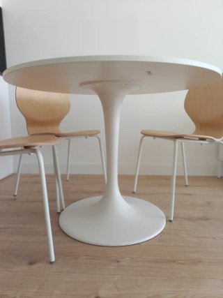 Mesa redonda IKEA DOCKSTA blanca