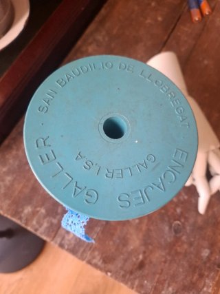 BOBINA PUNTILLA AZUL. ENCAJE