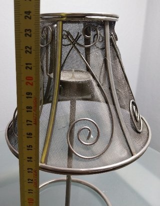 Porta candela in ferro con stelo e paralume