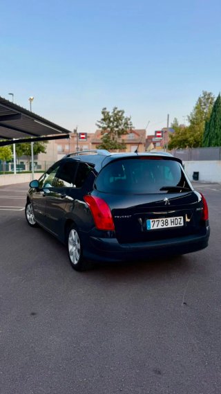 Peugeot 308 SW 1.6 HDi 92cv - Familiar 7 plazas