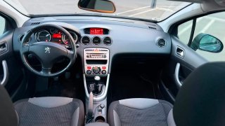 Peugeot 308 SW 1.6 HDi 92cv - Familiar 7 plazas