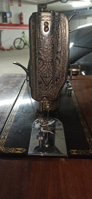 Máquina de coser Sigma antigua