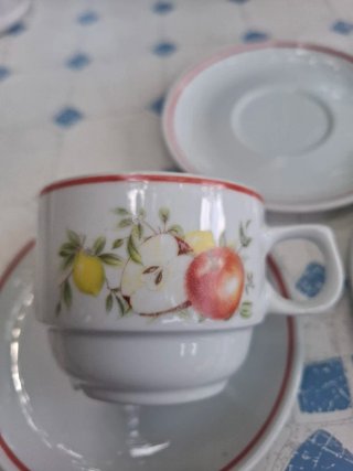 Set Tazas y Platos Porcelana Manzanas y limones
