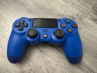 PS4 Slim 500gb + 5 Juegos + Mando Azul