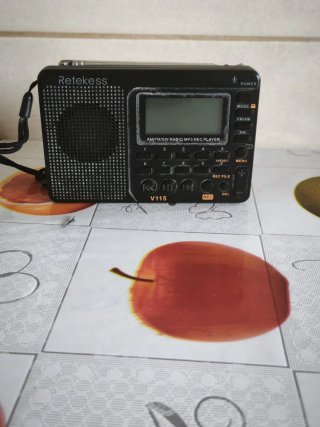 Radio Portátil Retekess V115 AM/FM/SW