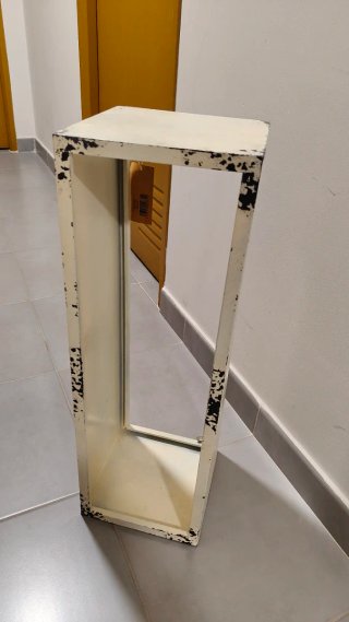 Estantería metálica beige