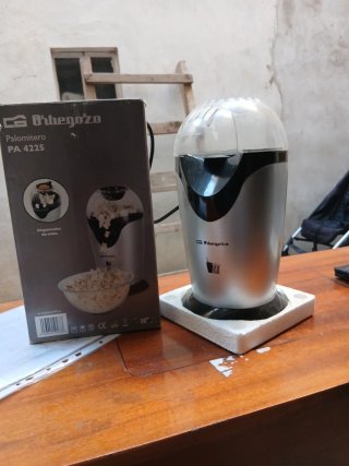 Máquina de palomitas Orbegozo PA 4225