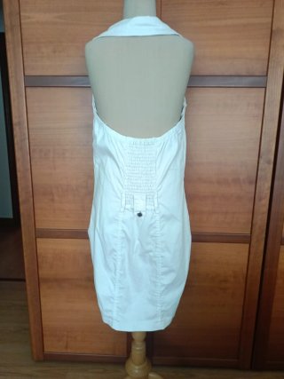 Vestido recto blanco con cordones