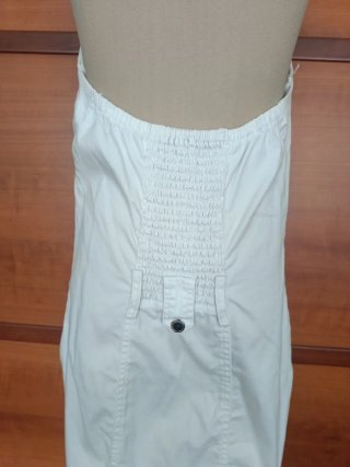 Vestido recto blanco con cordones