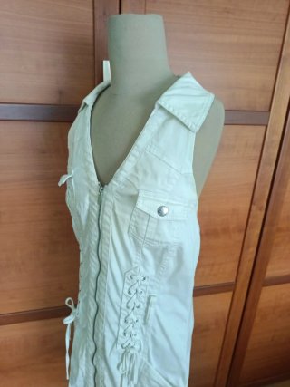 Vestido recto blanco con cordones