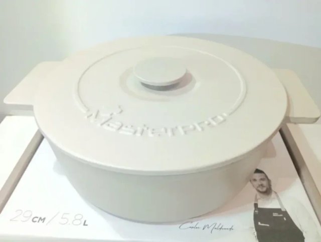 Olla 5.8L Hierro Fundido MasterPro 29cm Beige