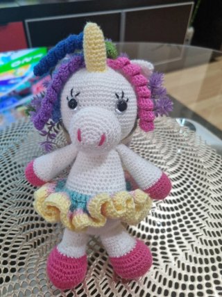 Unicornio Amigurumi Hecho a Mano