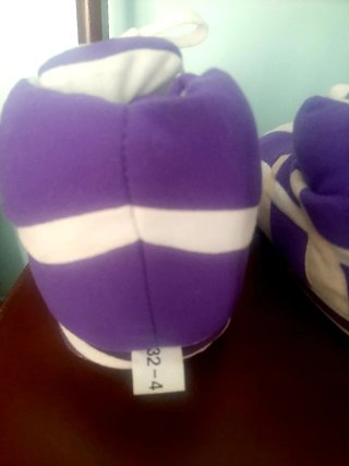 3 Botas de agua, 3 pantuflas y zapatilla infantil