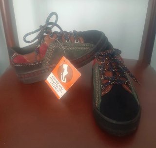 3 Botas de agua, 3 pantuflas y zapatilla infantil