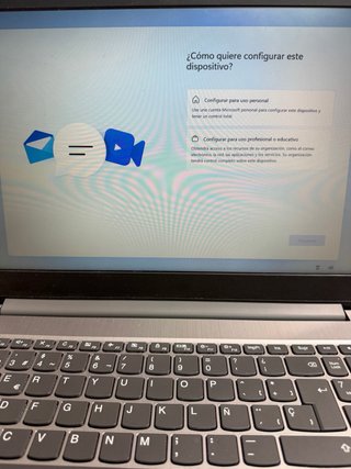 Lenovo IdeaPad 3 15ADA05 Gris