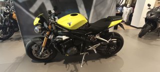 Triumph Speed Triple 1200 RX Negra/Amarilla