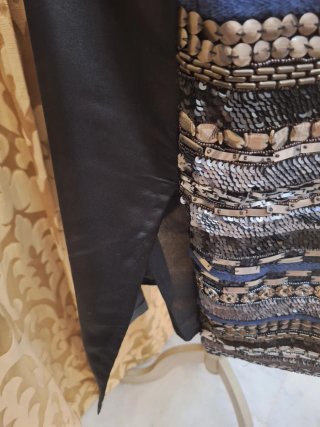 Vestido de fiesta El Corte Inglés pedrería joya