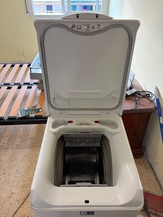 Lavadora AEG 6000 Series 1-6kg