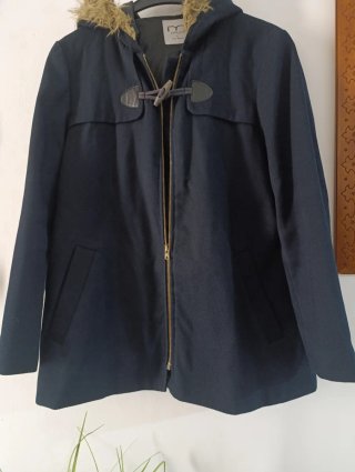Chaqueta azul con capucha mujer