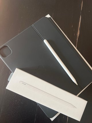 Magic Keyboard + Apple Pencil 2ª gen