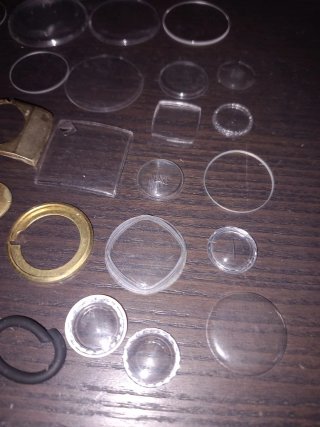 PREZZO: 45 €Lotto Stock Ricambi Orologi Vintage (C