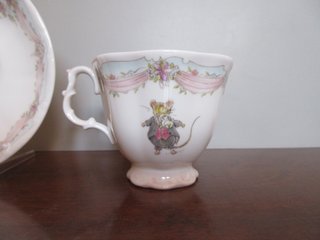 Tazza e piattino Royal Doulton Brambly Hedge