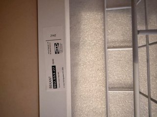 Escritorio Bekant Ikea madera abedul y blanco