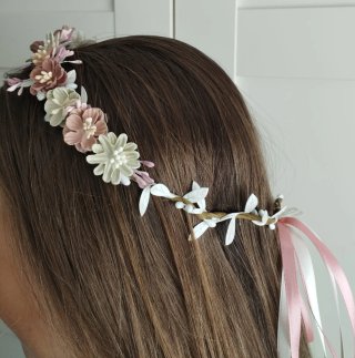 Corona de flores para niña