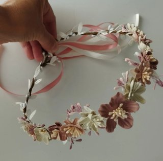 Corona de flores para niña