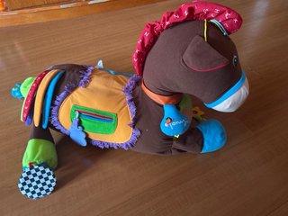 Peluche caballo actividades bebé