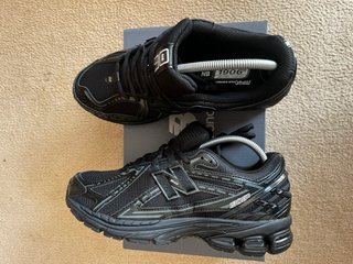 Zapatillas New Balance 1906 Negras