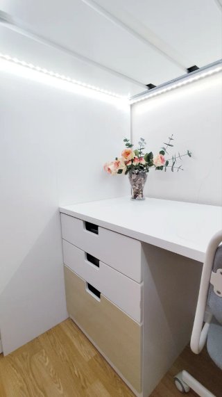 Cama alta SMÅSTAD ikea con escritorio y almacenaje