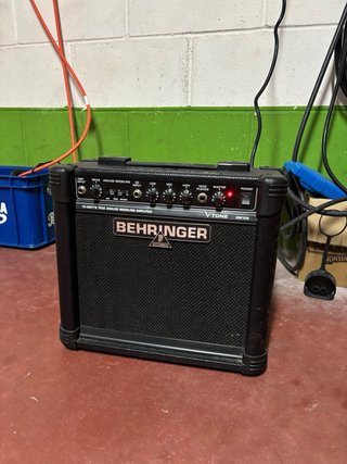 Amplificador Behringer V-TONE GM108
