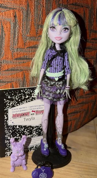 Monster High Twyla Muñeca