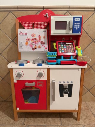 Cocinita de madera para niños