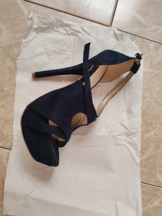 Zapatos de tacón azul