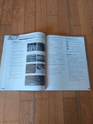 English File B1 Oxford Fourth edition